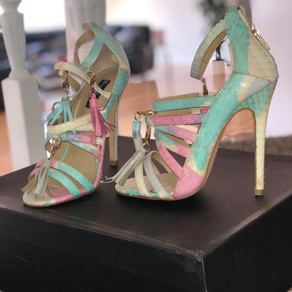 Alejandra G “Yazmin” Heels - Picture 2 of 4